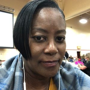 Meet your Posher, Sylvia